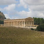 segeste_temple 350px-segeste_temple