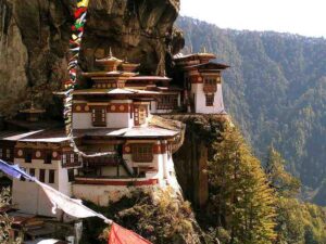 Tigernest_(Taktsang)-Kloster_in_Bhutan