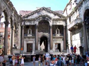 Diocletians_mausoleum-Split