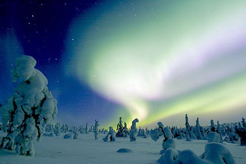 http://abcvoyage.com/wp-content/uploads/2012/01/aurore-boreale_laponie_finlande.jpg